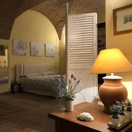 Da Patou Apartment Todi Bagian luar foto