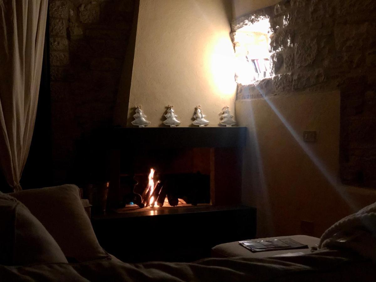 Da Patou Apartment Todi Bagian luar foto