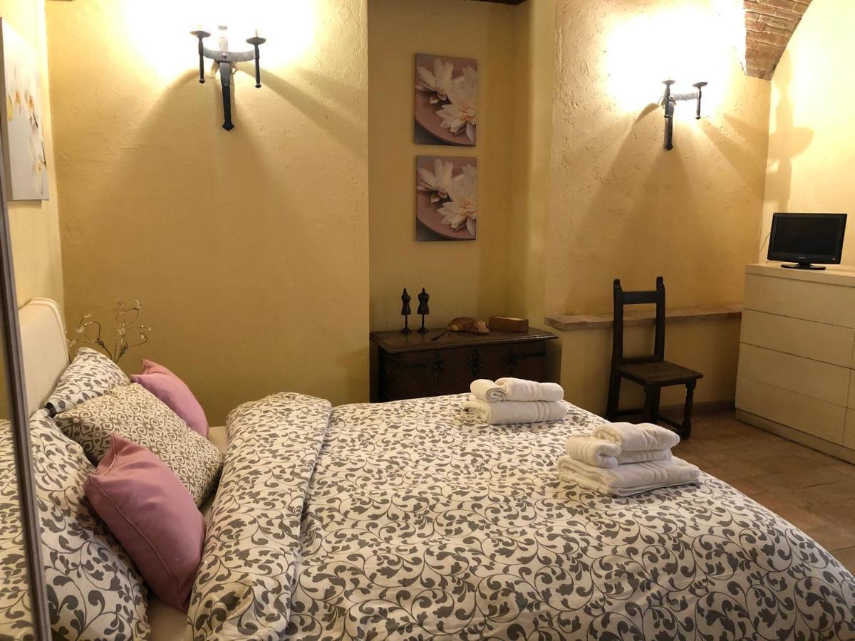 Da Patou Apartment Todi Bagian luar foto